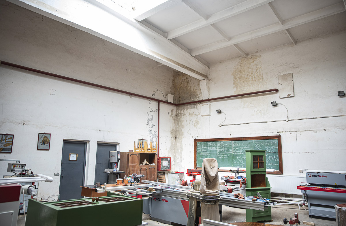 Változatlanul ázik az iskola műhelye